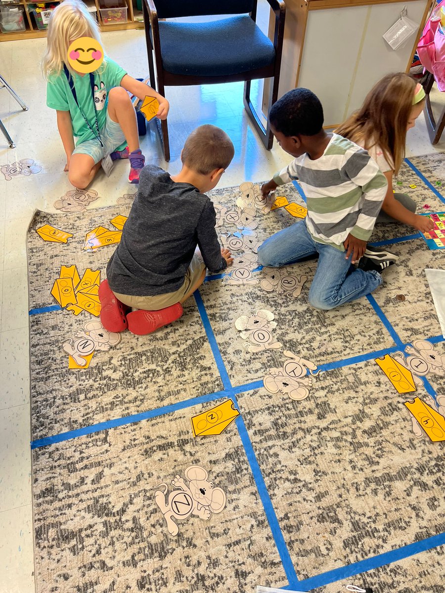 MrFoertschbeck's tweet photo. #TeamBaker working hard during ELA rotations! The mouse and cheese matching upper and lower case letters game is a fan favorite! #RooHoo #BetterTogether #SRESroos @SpringRidgeRoos https://t.co/kiqPId69fR
