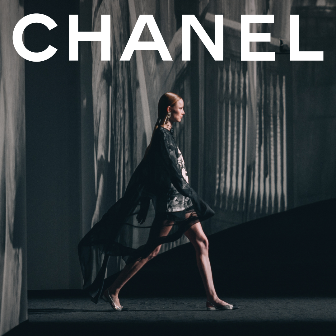CHANEL on X: Listen to the CHANEL Spring-Summer 2023 Ready-to-Wear  soundtrack. Listen on  and   #CHANELSpringSummer #CHANEL #CHANELShow  / X