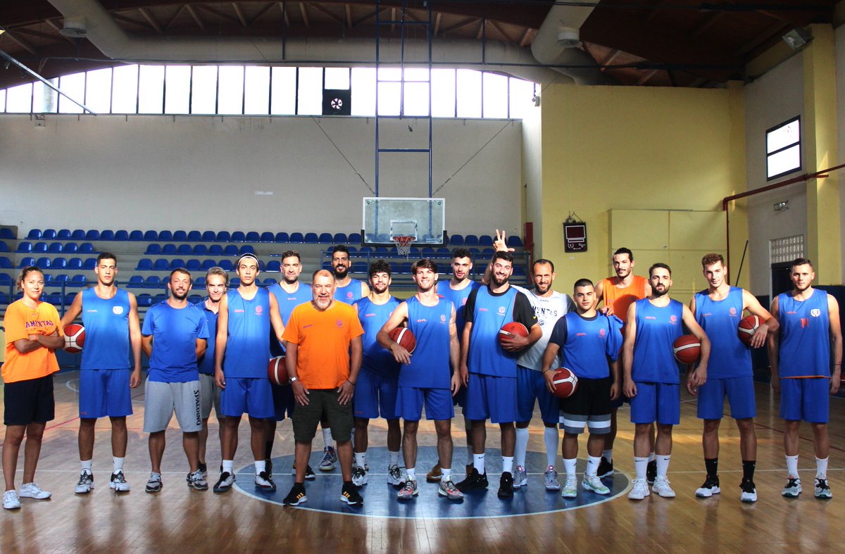 BasketA2's tweet photo. 🟠🔵 Ο Αμύντας ετοιμάζεται για τη 12η συμμετοχή του στην Α2 και με 301 αναμετρήσεις είναι η πιο «παλιά» από τις ομάδες της φετινής σεζόν. Δείτε πώς θα παραταχθεί στη φετινή #Elile_League
✍️ https://t.co/q5HTV6pfFe https://t.co/fmyNttXwPV