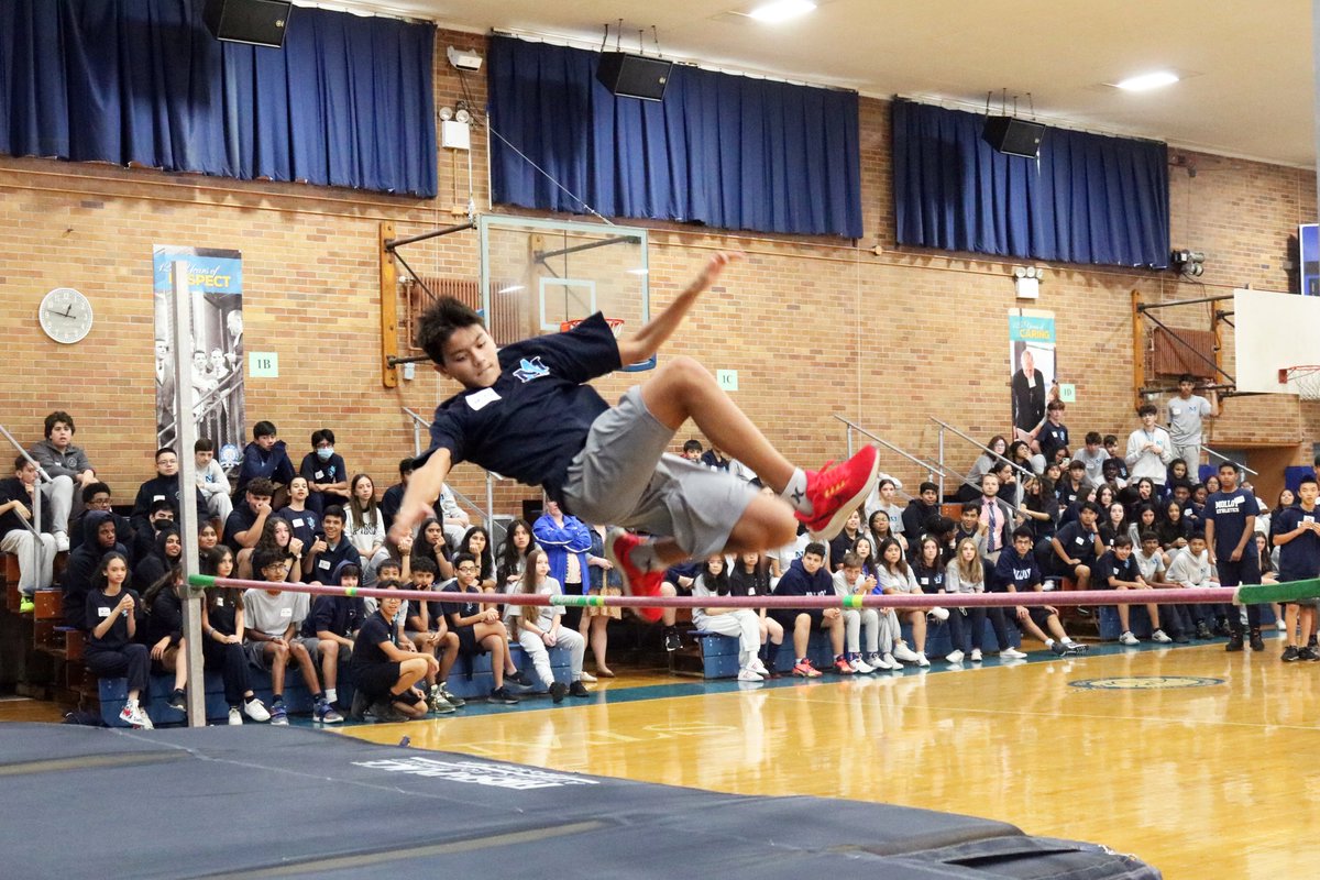On Friday, September 30, Molloy held its annual Freshman Field Day! Events included soccer and basketball shootouts, relay races, long jump, shot put, history competition, and more. Of course, Field Day ended with everyone’s favorite event: the high jump!