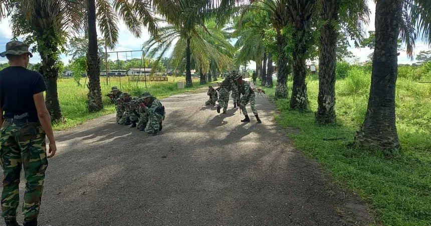 Milicia_ve's tweet photo. #Noticias 📍 Desde nuestros llanos Apureños, específicamente en la B.P.F del Municipio Páez, nuestras Unidades Especiales, constantemente se adiestran para la defensa de la Patria. https://t.co/5P7Olh1WbG