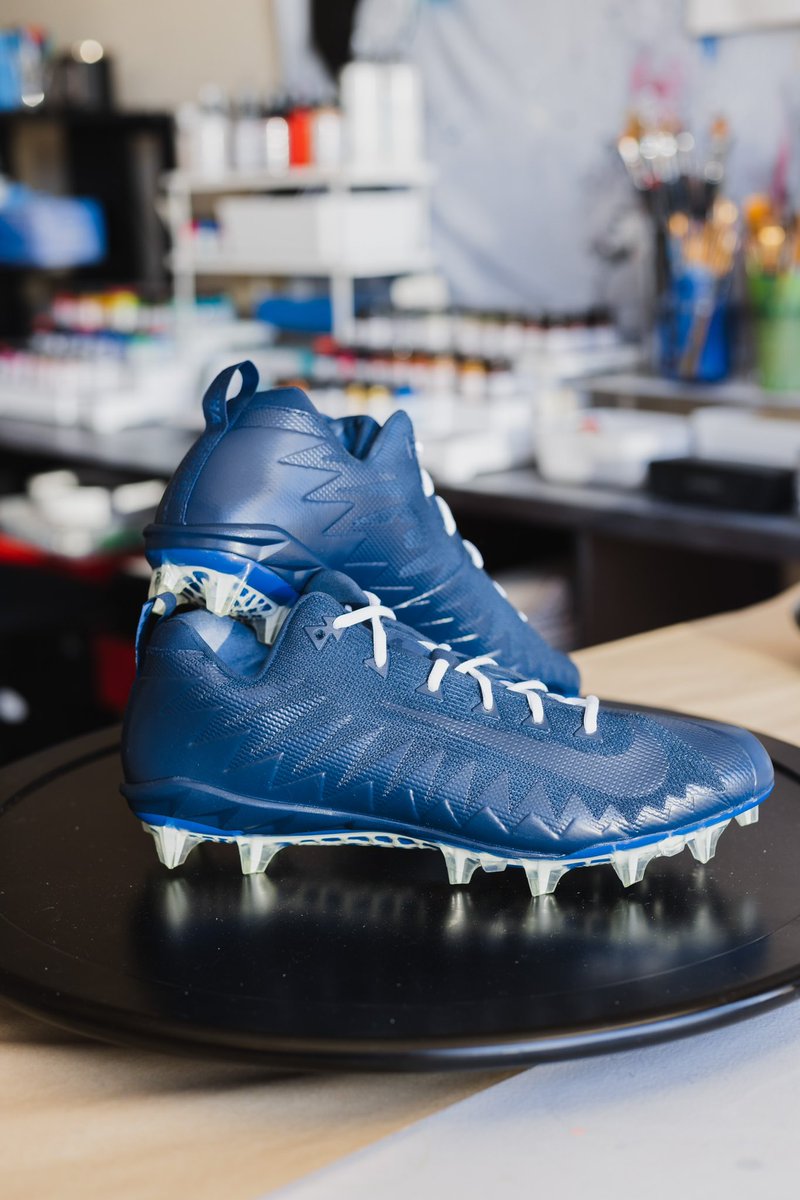 jada_theblock's tweet photo. Tony Pollard Alpha Menace Pro Navy Colorswap โญ๏ธ
@Tp__5
#cowboys #dallascowboys #dallas #dc4l #cowboysnation #nfl #nflcleats #nflnews #nike #nikevaporpro #customcleats #mycleatsmycause #mycausemycleats #angelusdirect #tonypollard #pollard #alphamenace https://t.co/lKXxQqen7c