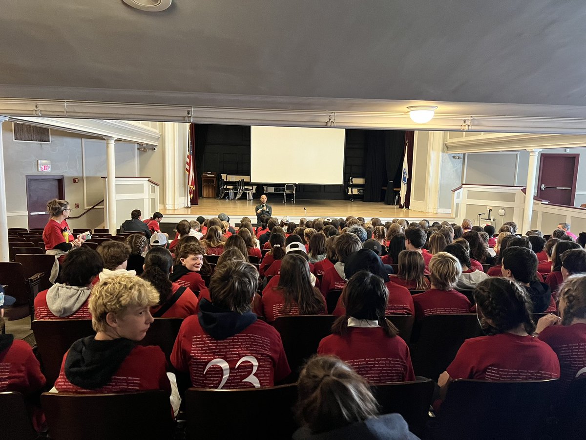 Before heading off for their 8th grade Boston field trip, #ParkerPanthers collected donations for #KindnessKits for the @PineStreetInn - #kindness #community #personalbest