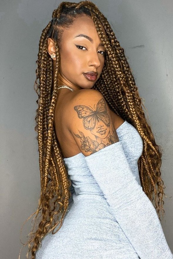 <a href="/vaidesmaiar/">Vai Desmaiar</a> Thay e Isa simplesmente as maiores do brincando com fogo vd