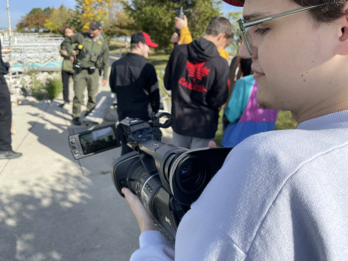 It’s Camera Field Day at Maumee Bay State Park with the DVP senior class!