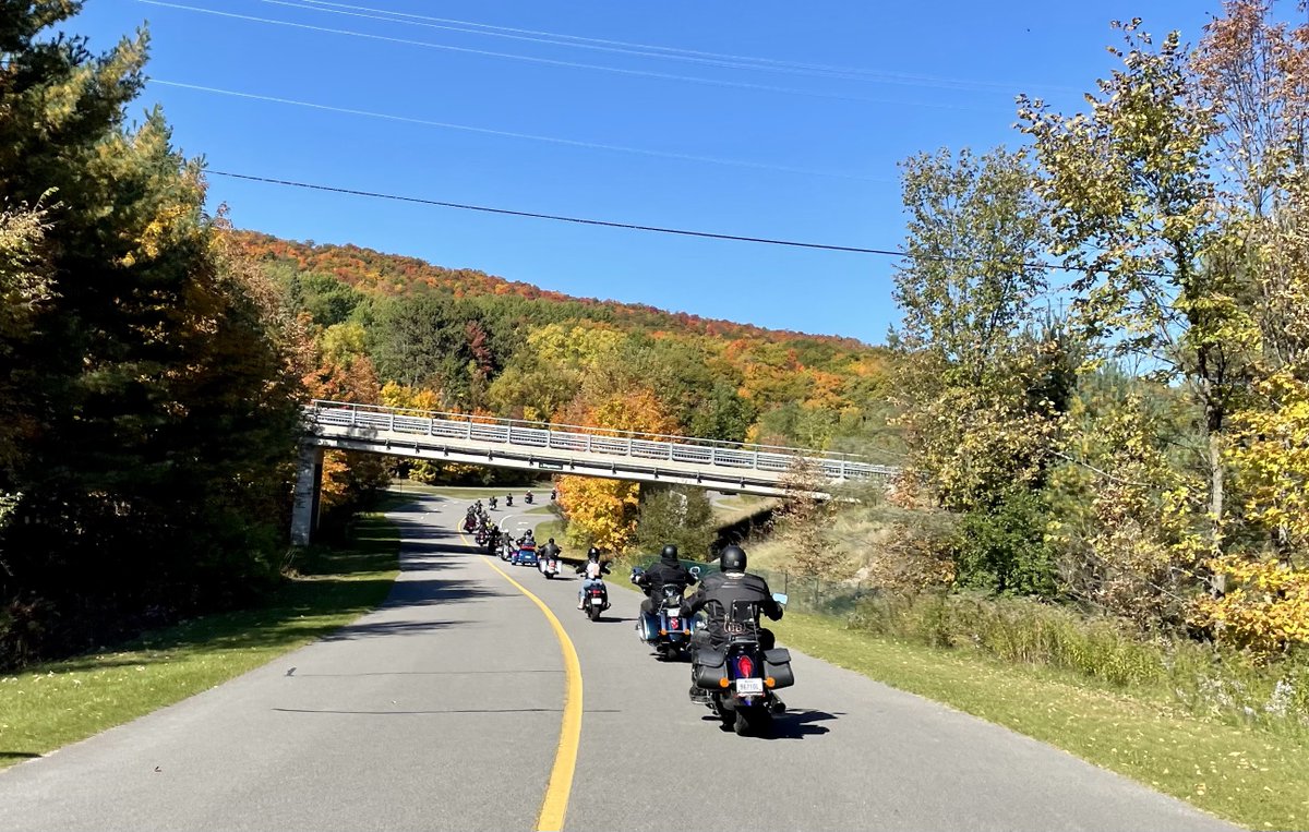 SSC_CA's tweet photo. Our Motorcycle Ride for #GCWCC was a huge success! It was so great to have employees across #GC departments take part in this event. More than $6,200 raised thanks to our participants, supporters and volunteers. #SSCgives https://t.co/LJrA7f0uWk