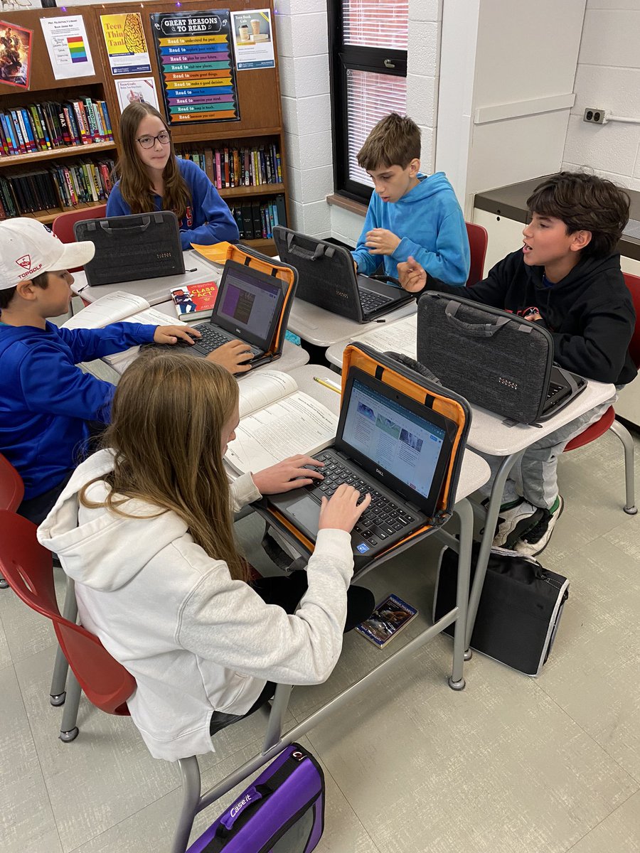 TeachFelsenthal's tweet photo. Today, students are taking their research and creating brochures about taking care of puppies, which is based off of the short story we read earlier this week. #D57Learns #D57Creates https://t.co/gb9ZiSrQSe