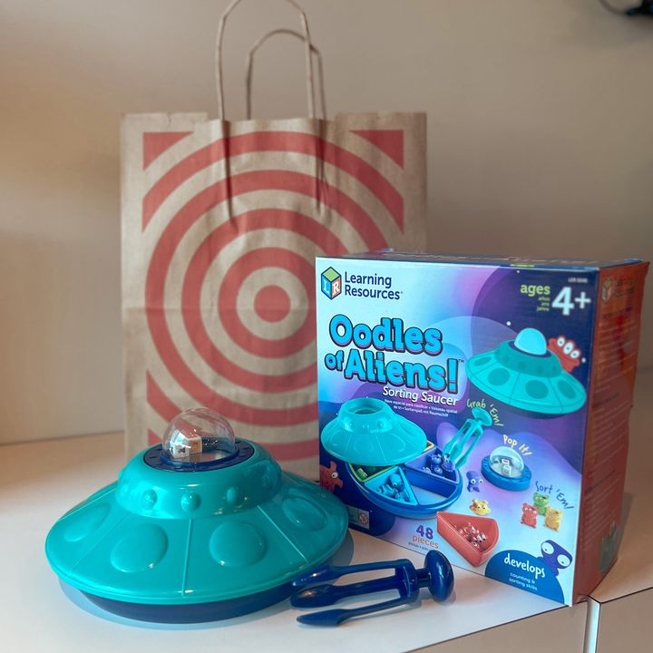 Target Deal Days are HERE, and Learning Resources toys are 25% off 🎯 Get a headstart on Holiday shopping with some out-of-this-world toys 🛸 Shop now bit.ly/3RD9bnP
