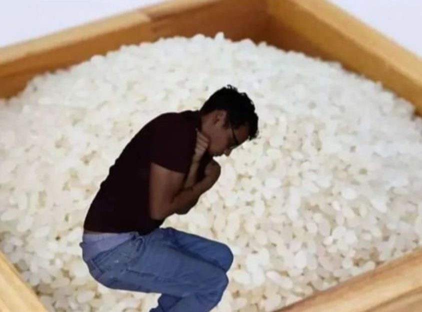 Meter algo en arroz lo arregla

Yo: