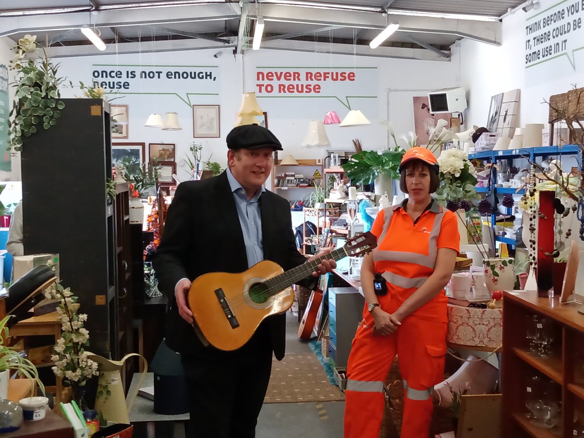 Labourstone's tweet photo. Popped into @connectNLWA @LondonEnergyLtd #ReuseShop in #Chingford @wfcouncil 2day. Inspired by Carla who is fronting this operation. Gr8 bargains to be had! Rockin' my @jayblades_ flat cap! @ElizabethBapti4 @DoreRosalind @WFLabourParty #Reduce #Repair #Reuse #Reimagine #Recycle https://t.co/82XXG8h3TI