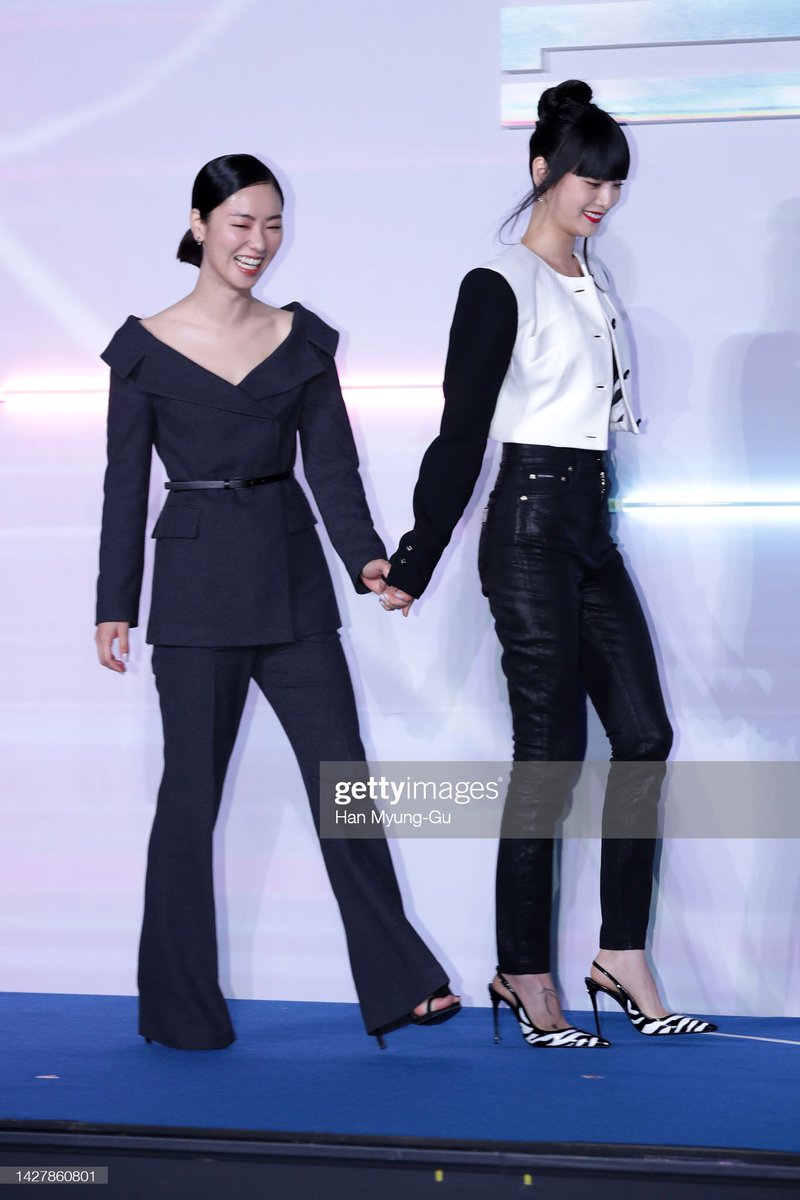 ongoingmefiles's tweet photo. Jeon Yeobeen at Netflix's 'GLITCH' press conference at Yongsan CGV 🤍🛸
September 27, 2022 https://t.co/cyfDKGgAiy
