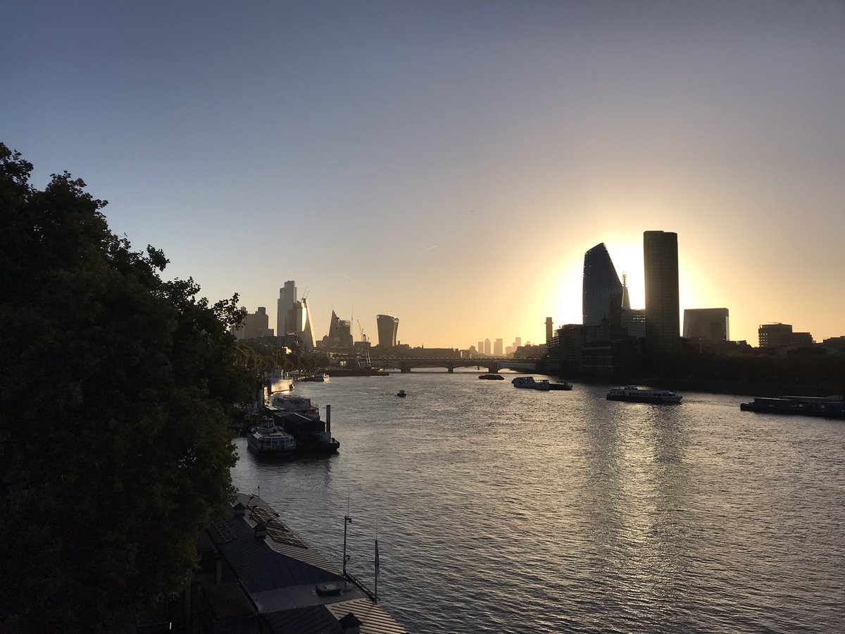 LawrenceKuglin's tweet photo. London looked exceptionally lovely this morning. https://t.co/waVMmDRnzV