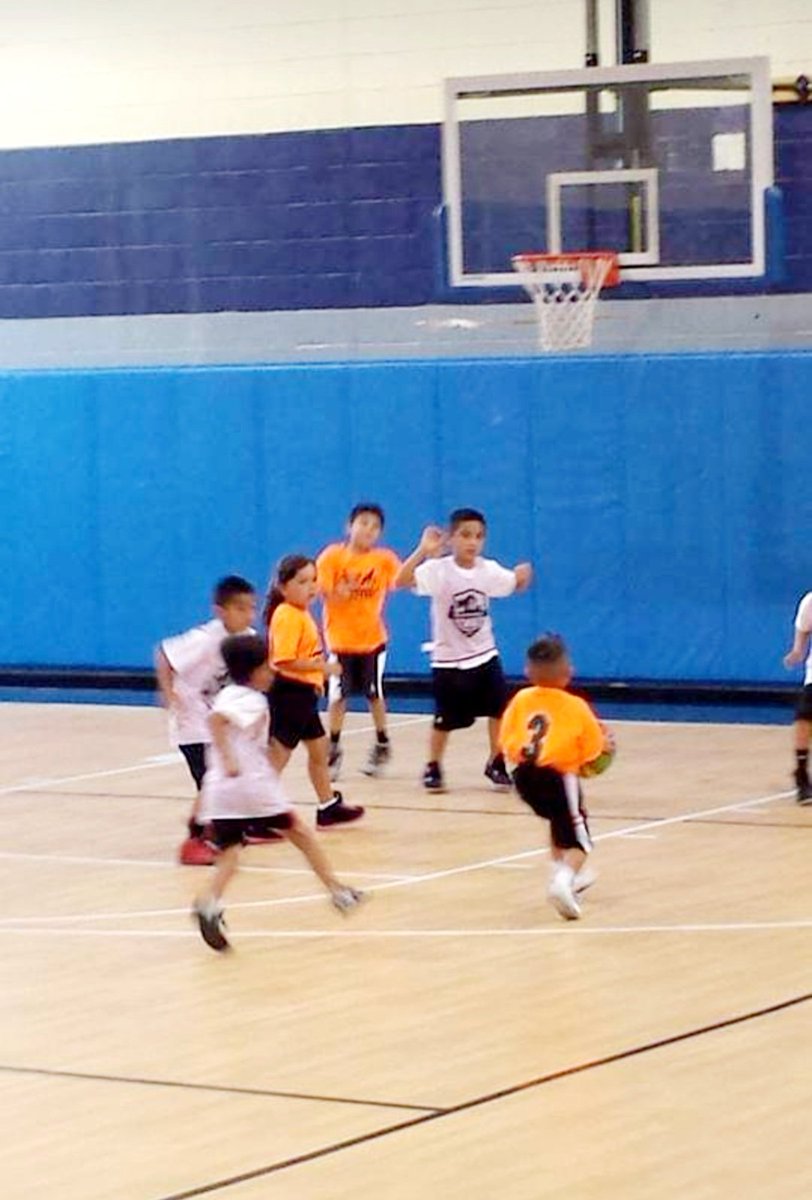 ericamramos82's tweet photo. And one day, he picked up a basketball, and he was never the same again! 🏀❤️🙌
#TBT #mytinyballer #basketball #basketballislife #myheart #mynumber3 #hehasastorytotell #mamasboy #basketballmom #whendoestheseasonstart #neverthesame https://t.co/u2egYyvgQh