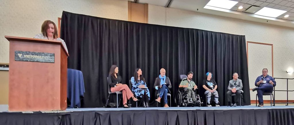 Whitney Hodgins tweet media