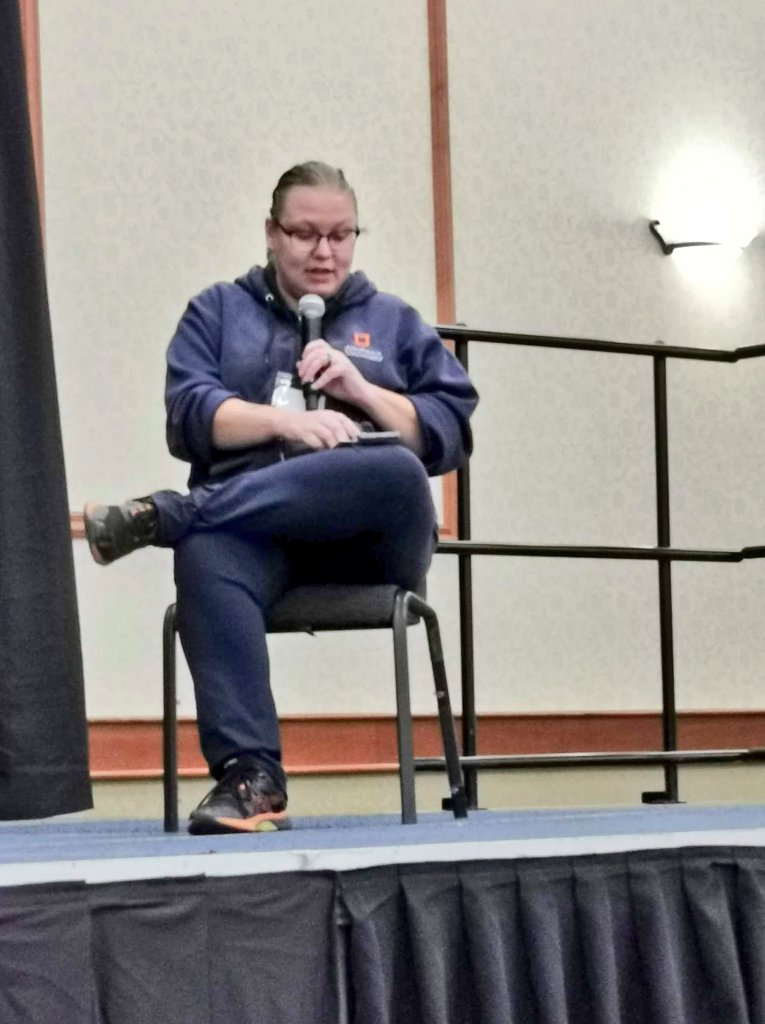 Whitney Hodgins tweet media