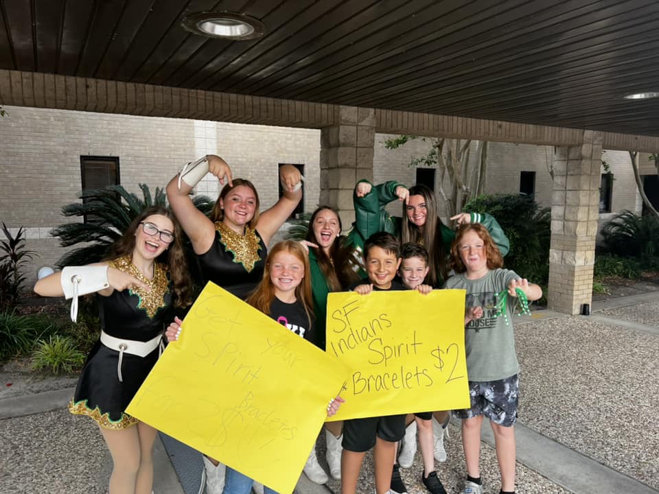SantaFeISD's tweet photo. This week, The Tribal Belles visited all 3 elementary campuses here in Santa Fe ISD! Thank you, ladies, for putting big SMILES on these faces!! #drillteam #smalltownbigpride #santafeisd #homecomingweek2022 https://t.co/LNxbeovl0Y