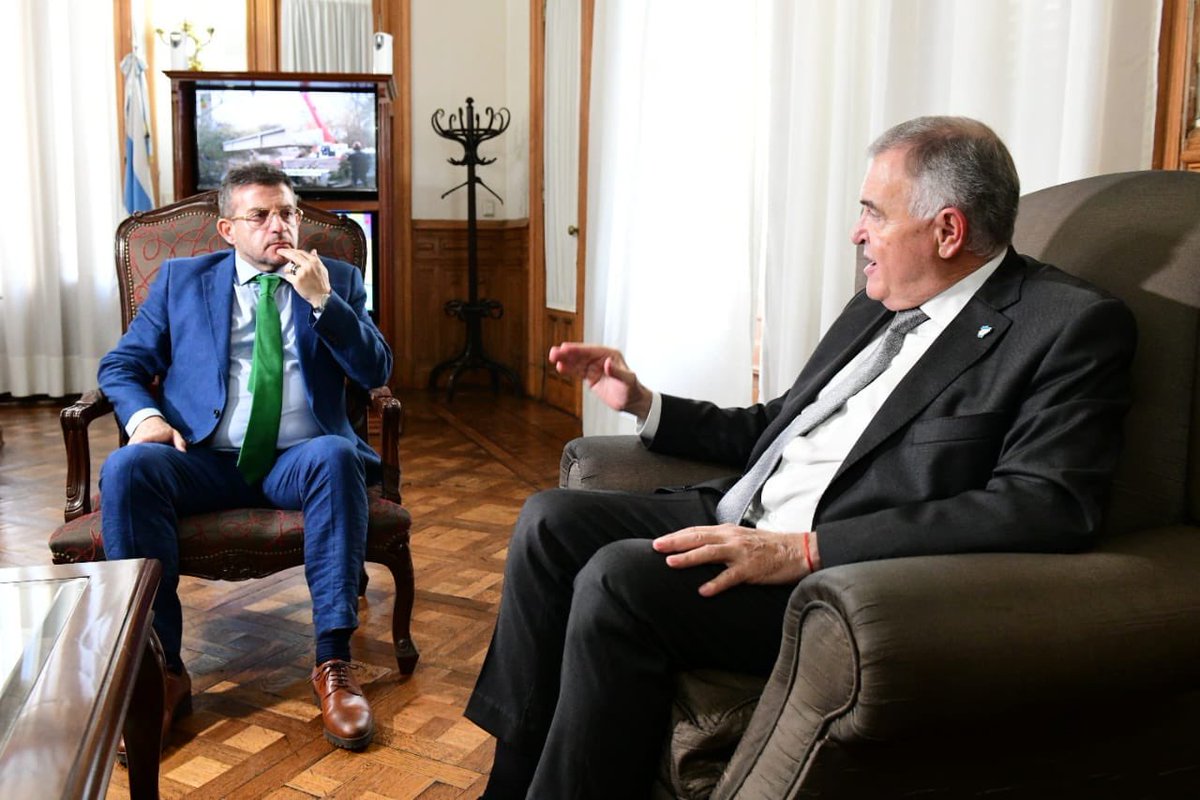 cisneros_tuc's tweet photo. Me reuní con nuestro gobernador @OsvaldoJaldo para analizar y determinar cuáles son las prioridades de nuestra provincia para el Presupuesto 2023 próximo a tratarse en @DiputadosAR. (1/2) https://t.co/DkXnNzh1R8