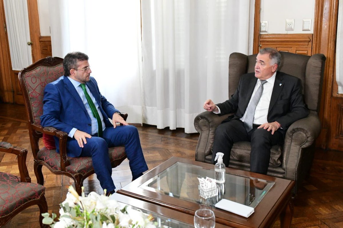 cisneros_tuc's tweet photo. Me reuní con nuestro gobernador @OsvaldoJaldo para analizar y determinar cuáles son las prioridades de nuestra provincia para el Presupuesto 2023 próximo a tratarse en @DiputadosAR. (1/2) https://t.co/DkXnNzh1R8
