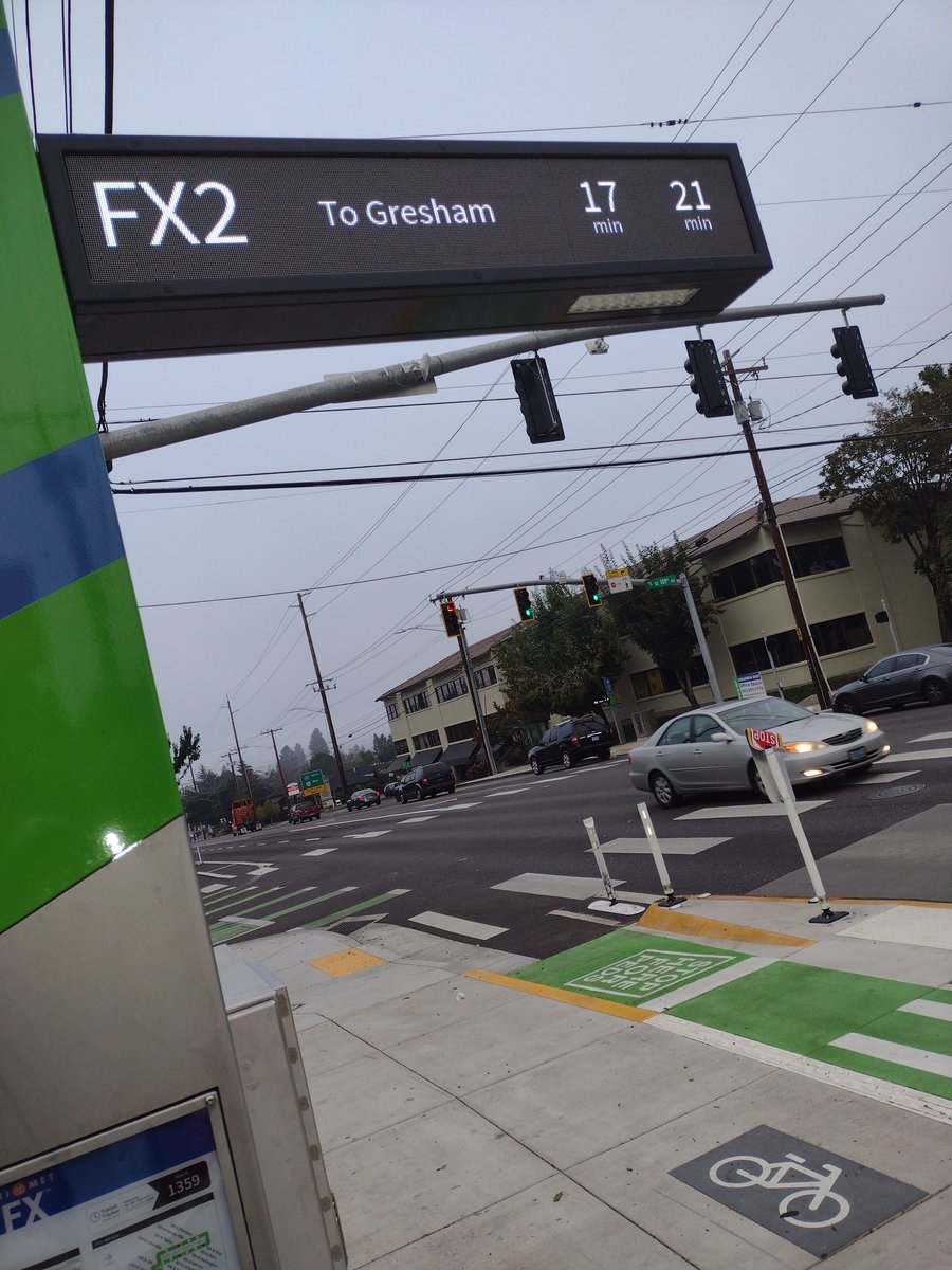 Bridge_Crane's tweet photo. @tRiMET is shit, damn @triMETHeLp stuck being enablers/apologists. @OregonGovBrown built the board that runs this shit, @Tina4Oregon let it get this bad and alas neither BJ nOR Drazan have a plan ... https://t.co/FklBb1T08H not 1360 and let's not mention dispatch failures MAX had https://t.co/FcBlebnIla