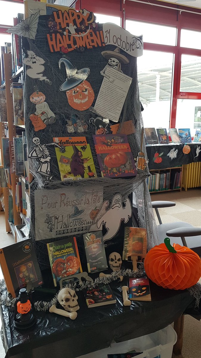 GeraldineB036's tweet photo. Le #CDI du collège @LaFayette036 @ac_orleanstours s est transformé pour #Halloween Si vous aimez avoir peur, venez découvrir l'effrayante sélection de #livres au CDI et participer au #concours de dessin. #lecture #litteraturejeunesse #animationlecture #ProfDoc https://t.co/08uDVfFWql