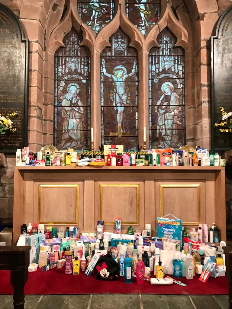 SaightonPrimary's tweet image. Wonderful to celebrate our harvest festival at Bruera Church with collections for @KidsbankC and @CATHsupport 🙏🏻 #buddysong #breadandjam #potato