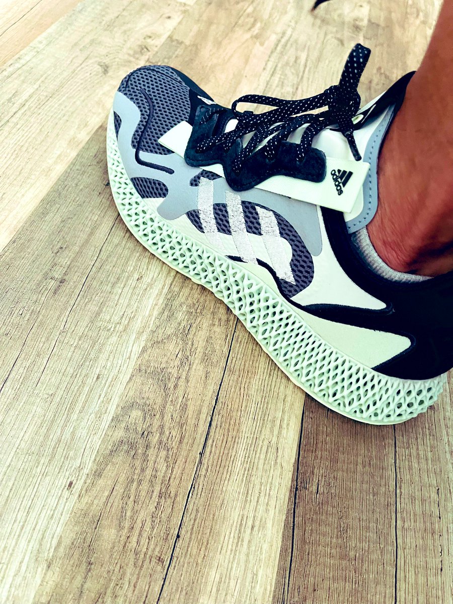 BoostizLife's tweet image. Running errands in some new @thecommonhype shorts along with @adidas @Carbon Consortium 4Ds👌#yoursneakersaredope