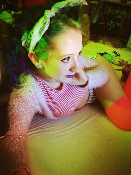 Mijn nieuwe foto op Kinkylife:  https://t.co/pRdFMB128l https://t.co/X6cfZkxzPb<a href="/tag/mvsales"class="tags"><span>#mvsales</span></a>