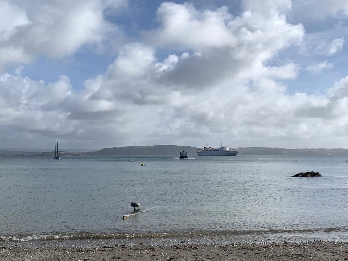 CawsandBay's tweet photo. ⚓️  Another quiet day in #Cawsand Bay .. 

                          #FerryLanding https://t.co/VtcxtTOXd2