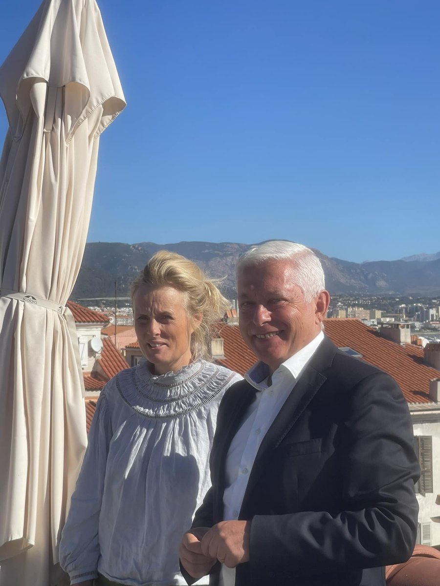 ADEC_Corse's tweet photo. ⚡#ADEC ce matin COMITÉ TECHNIQUE🌍#TeamFranceExport #Corse
En amont du CODITE rencontre entre le Président ADEC @VinciguerrAlex &amp; Frédérique LEFEÈVRE Directrice interrégionale @BusinessFrance 
🎯Bilan des actions &amp; Présentation nouvelle équipe et nouveaux modes de coordination https://t.co/e3OBK8BEMc