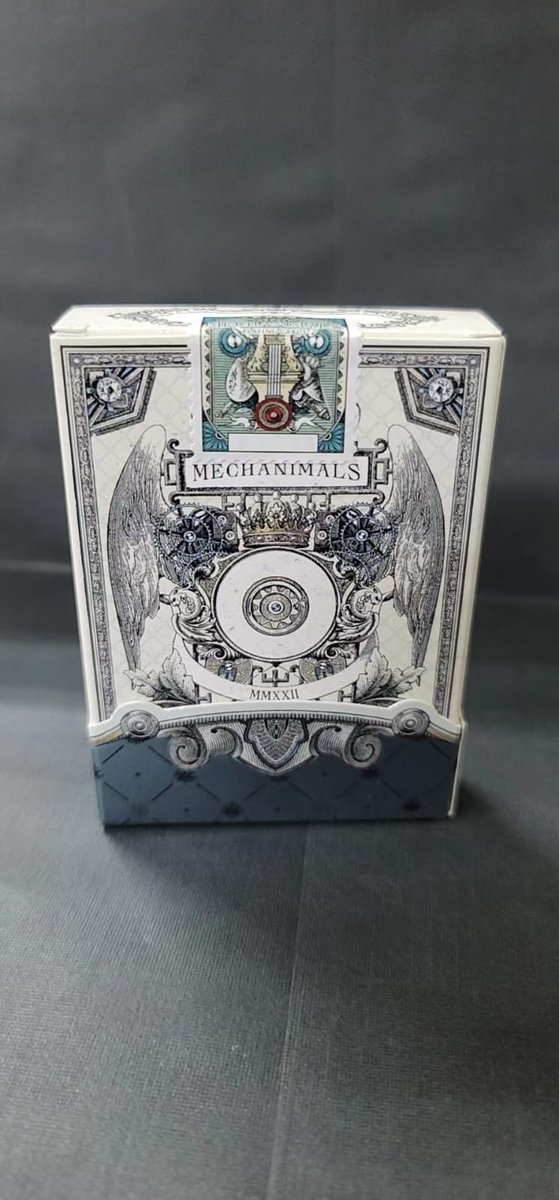 celsiuspictor's tweet photo. Tengo un notición: @LegendsPCC me ha enviado estas imágenes de #Mechanimals ya impresa. En este momento está camino al centro de distribución. Si todo va bien empezarán a enviároslas en dos semanas, CON DOS MESES DE ADELANTO sobre lo que esperaba!!! Estoy deseando verlas!! https://t.co/jaTu2wtTMF