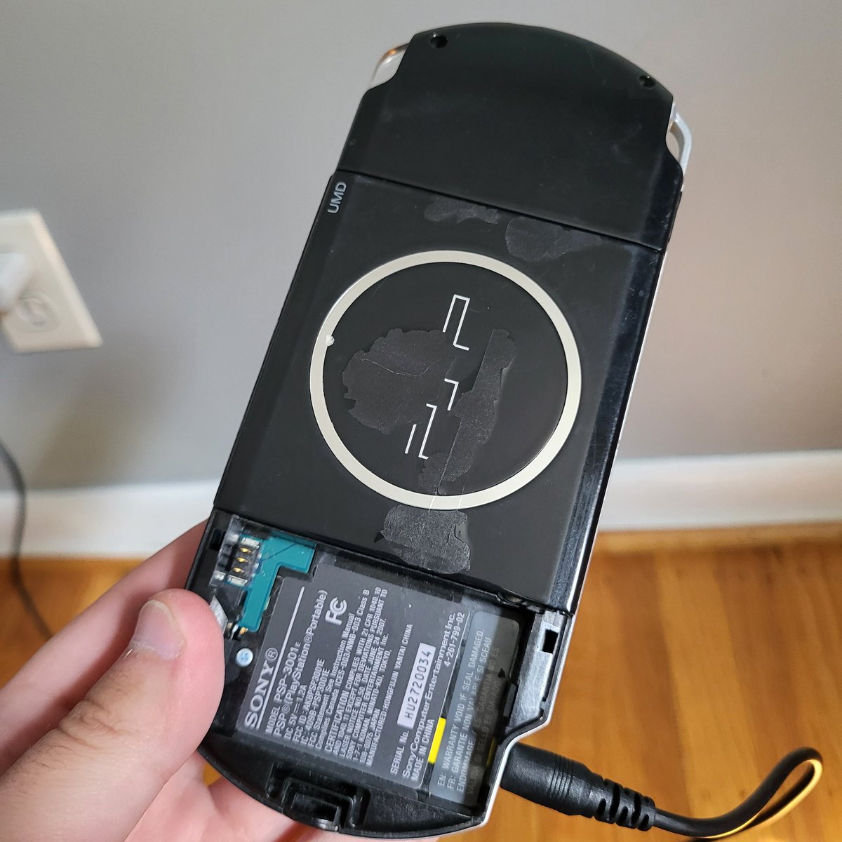 DeltaDriveGames's tweet image. PSP 3000 reshell/refurbish! Needed a bit of internal work as well such as a new L button/D Pad board, but now she's as good as new! #PlayStation #RETROGAMING