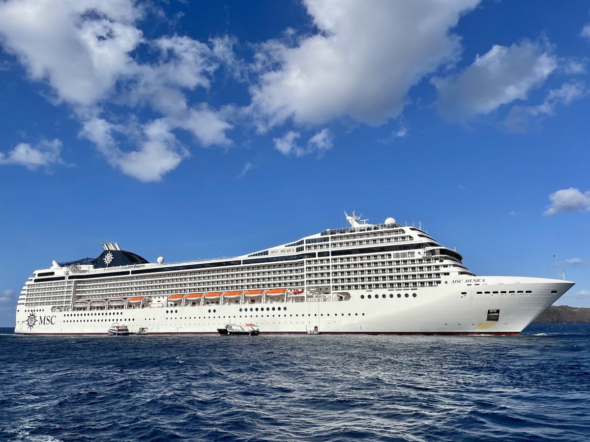 ⁦<a href="/MSC_Cruises_UK/">MSC Cruises UK</a>⁩ a shout out to the crew of #mscmusica absolutely fantastic first class customer engagement. Keep it going 👍 the ship is on fine form too. Some photos from stops at Crete and Santorini.