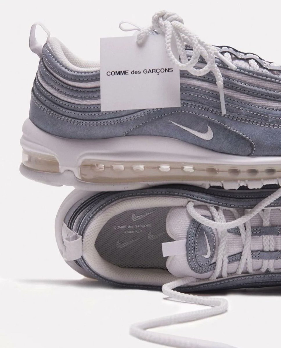 JustFreshKicks tweet media