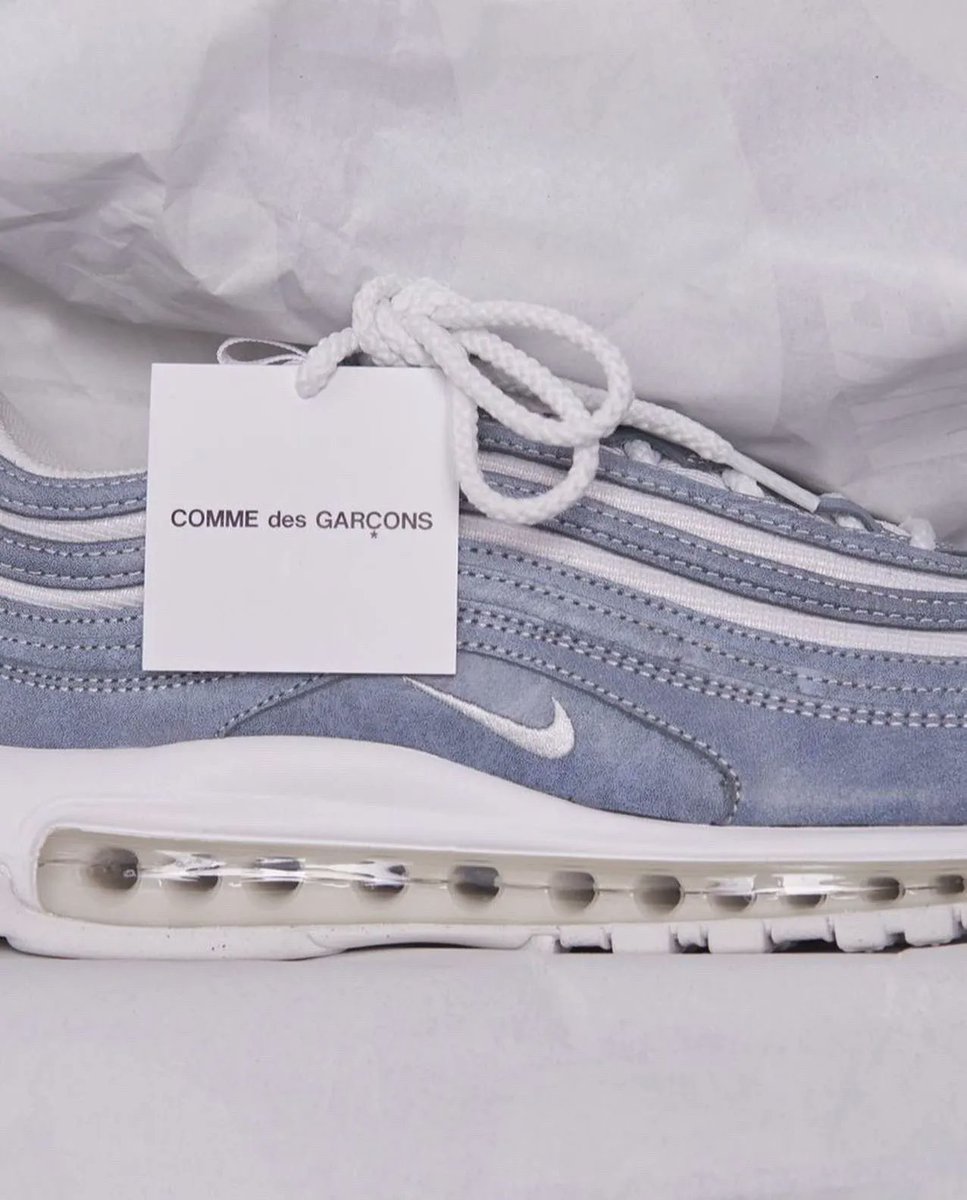 JustFreshKicks tweet media