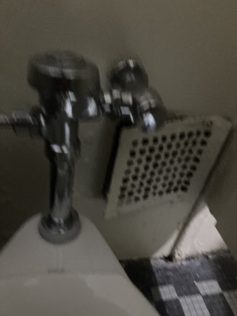mechanicaladva5's tweet photo. Saw this nasty toilet, made me think Eugene Tooms was gonna grab my by the ass if I sat on it so I passed. #xfiles #HorrorMovies #spookymonth #halloween2023 https://t.co/SGR2D9mnnk