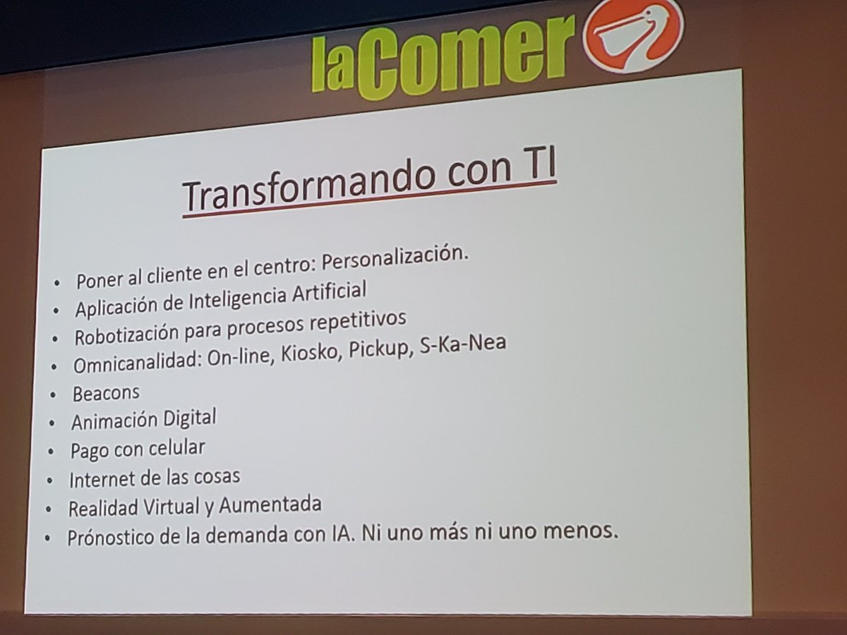 fueradelugar's tweet photo. La CIO de La Comer, Flor Argumedo, explica algunas de las iniciativas tecnológicas que han implementado para transformar el negocio #CIOsummitOne https://t.co/CpAHCex2rA