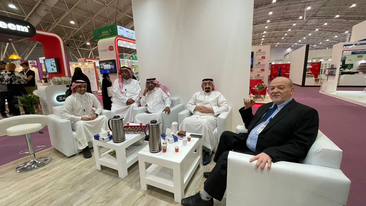 SvmsRiyadh's tweet photo. شاركت #الجمعية الطبية البيطرية فرع الرياض في معرض الطب البيطري والحيوانات الأليفة السعودي المقام في مركز الرياض الدولي للمؤتمرات والمعارض  ٢ - ٤ أكتوبر ٢٠٢٢م. https://t.co/chWOy6DimW