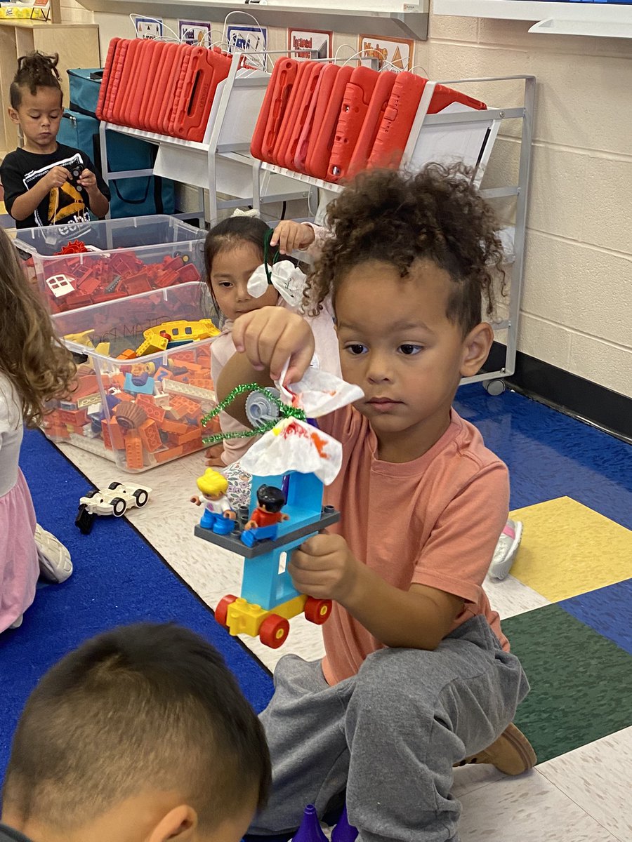 Pre-K making habitats for for butterflies @JKESWPS