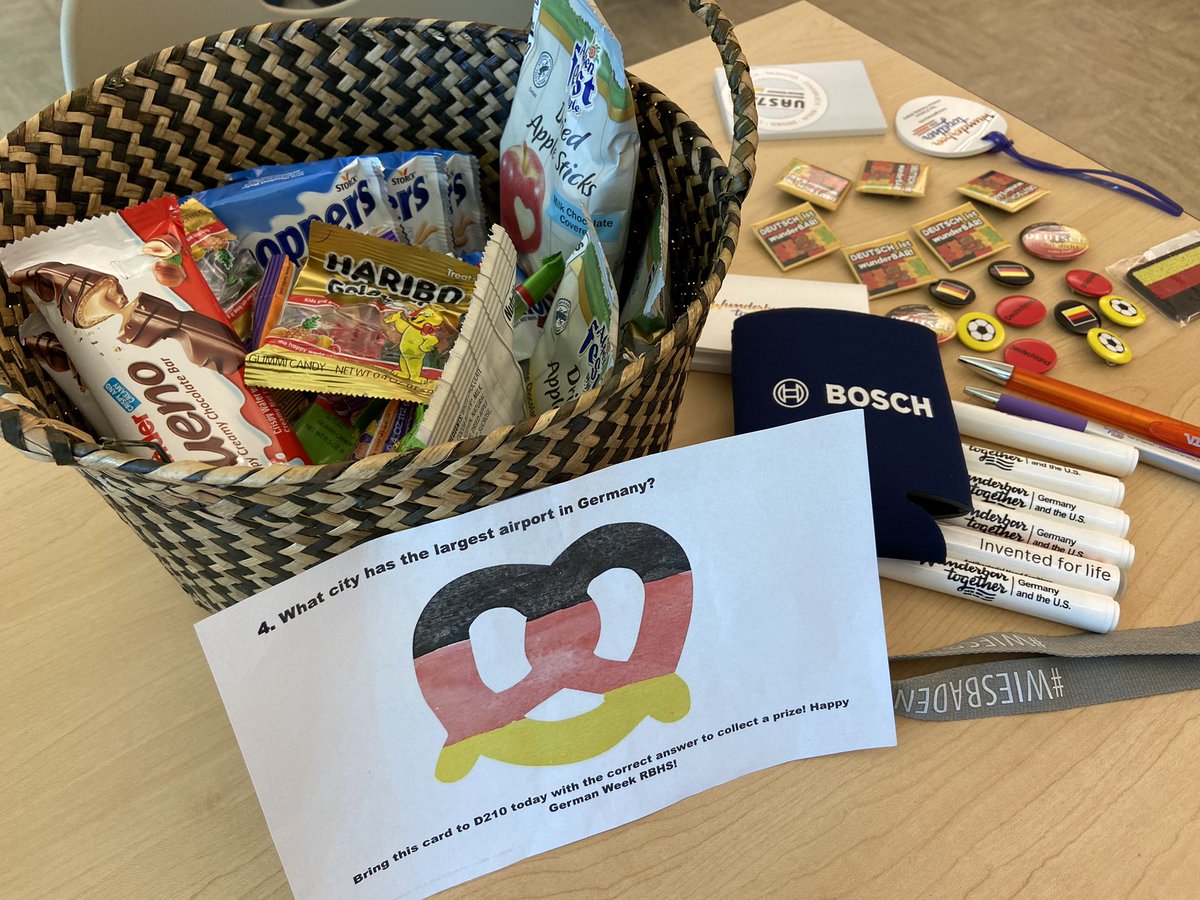 FrauConnelly's tweet photo. Can you find the pretzel @RBHSGators? 🥨 Today is German American Day. Let’s celebrate with a fun trivia game! 🇩🇪 🇺🇸 @LOWLT @scaatg @AATGOnline @RocioZalba @JacobSmith61 @JesusRedondo_SC #NationalGermanWeek https://t.co/vrDZB0HnIV
