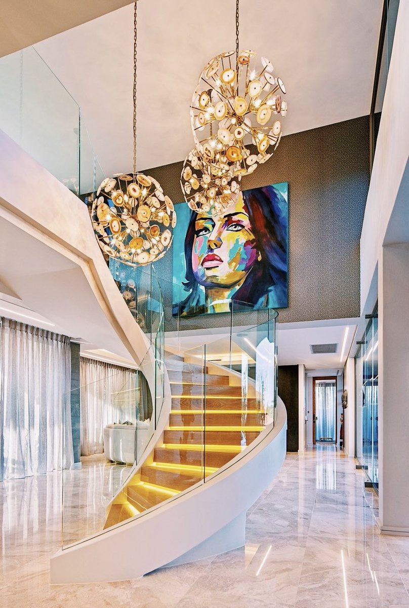 MetropoleArch's tweet photo. Feature staircase at Palm House, Zimbali
#featurestaircase #staircasedesign #luxurystaircase #architecture #realestate #instahome #homeinspiration #architecturelovers #design #contemporary #luxuryhome #modern #homedesign #residentialarchitecture #architecturemodern https://t.co/N1glhOdcdo