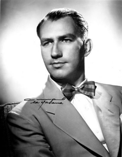 #UnDíaComoHoy en 1907, nació Francisco Gabilondo Soler, "Cri-Cri".

De "Gracias, Cri-Cri", de <a href="/EnriqueKrauze/">Enrique Krauze</a>:

"Francisco Gabilondo Soler nació el 6 de octubre de 1907 y murió el 14 de diciembre de 1990. Ahora lamento no haber procurado conocerlo. Le hubiera preguntado...