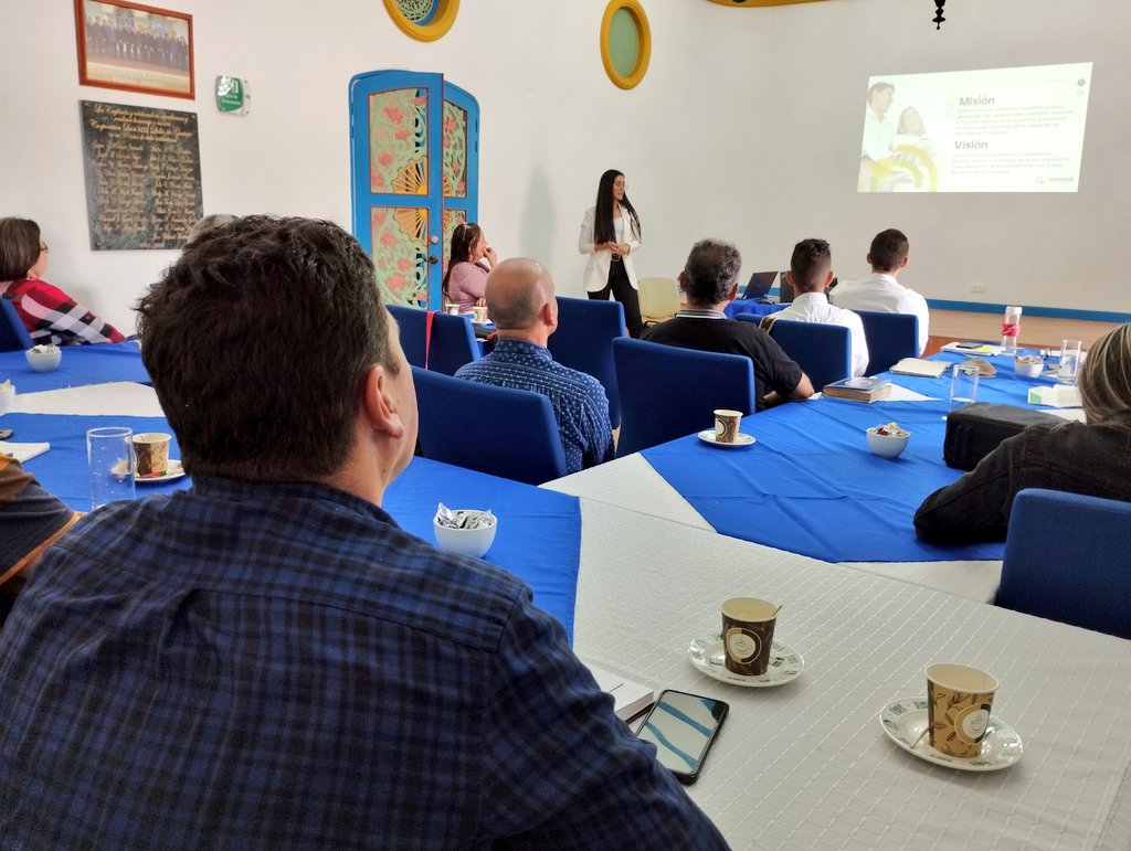 Fusoan's tweet photo. ✅ La Cooperativa @coomunal nace en #Marinilla de la mano de #Asocomunal en el año 2021, prestando sus servicios de crédito, ecoturismo y comercialización de productos agrícolas a los organismos comunales de todo el país 👥 https://t.co/YCT5vG45FJ