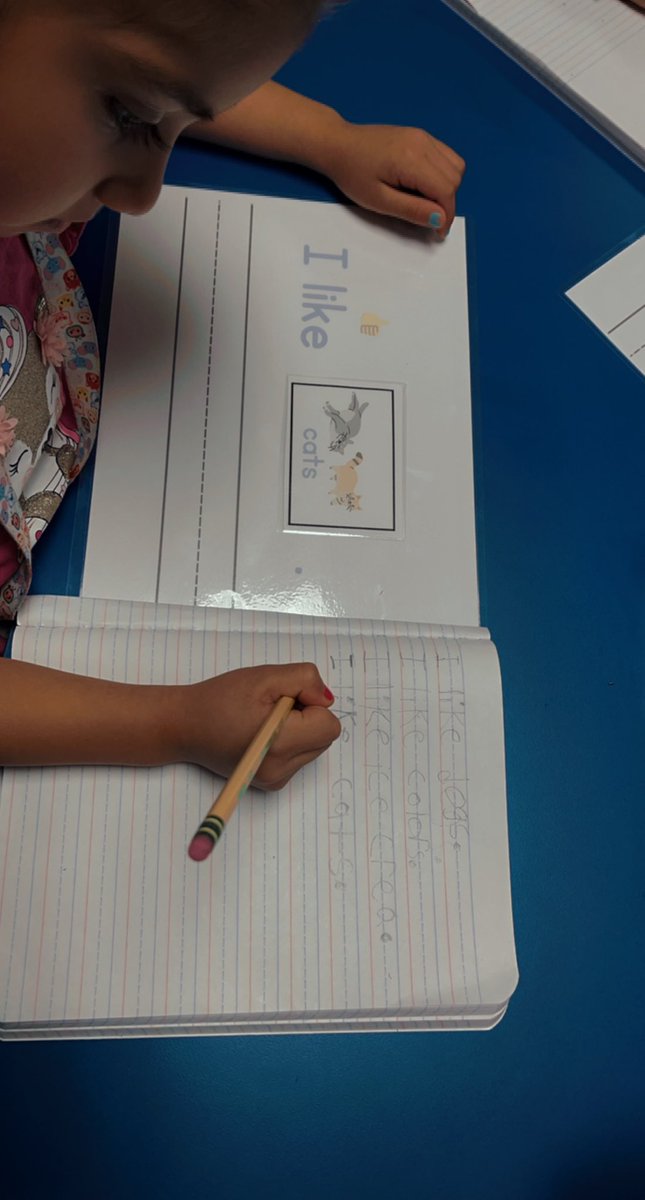 Mr_PerezDeLeon's tweet photo. This week we introduce a new writing station and the kiddos loved it 💜 #Reading #Writing #kinder https://t.co/52g1DF6OGT