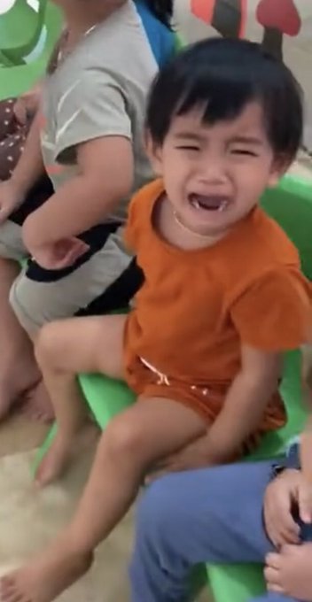 Watch Frosh ☄️'s leaked NSFW photo on TwXstars