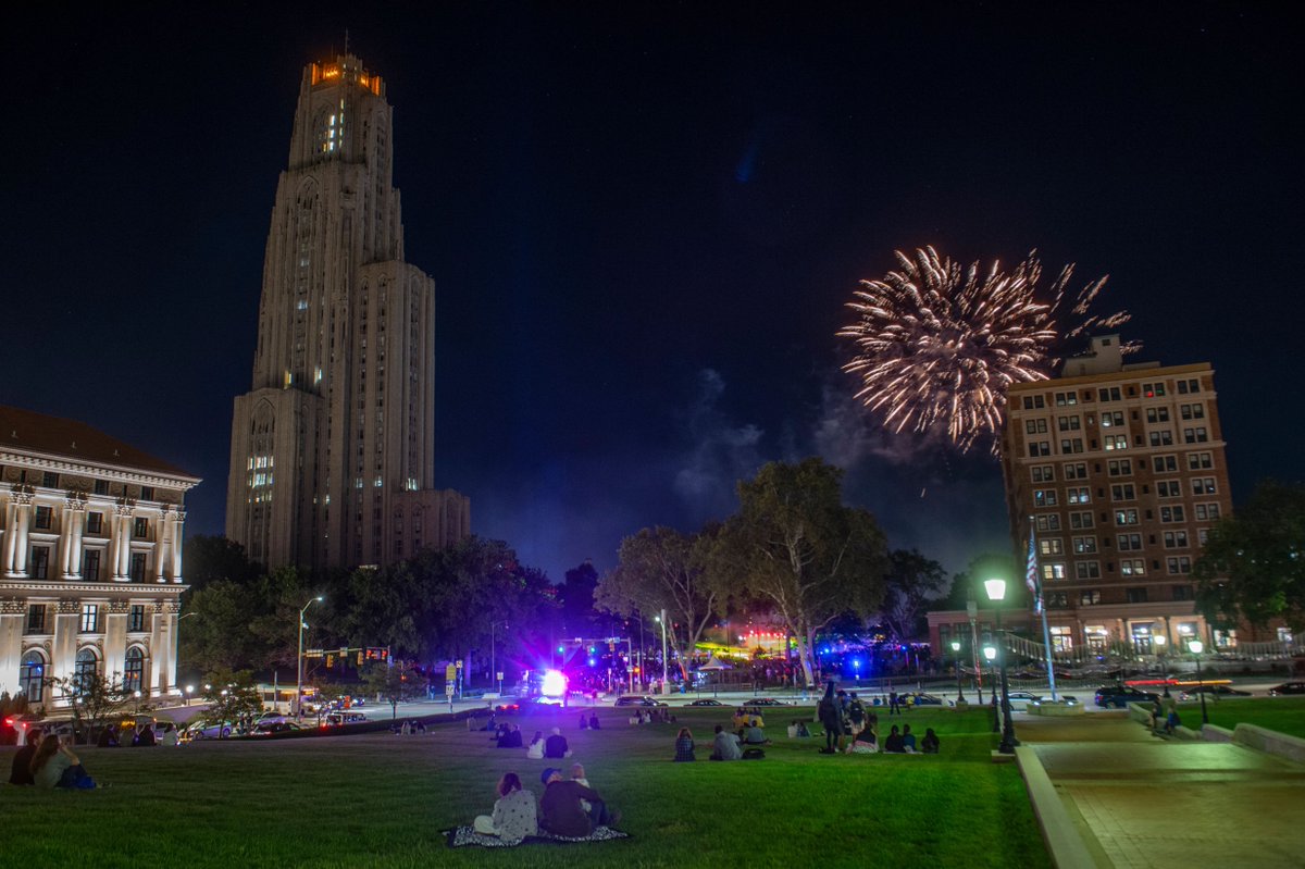 PittAlumni's tweet photo. There are lots of #PittHC22 events happening tomorrow!
Make sure youβre registered if youβre joining us for the Chancellorβs Update, the Blue and Gold Bash, and the Fireworks and Laser Show: https://t.co/xJruaeGitS
Let us know below which events youβre most excited for! https://t.co/NJXIs62ybn