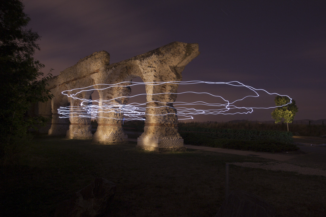 Aqueduc romain- Rhône-Alpes

440 secondes - juillet 2013 (f/10 - 100 iso)
.
.
.
.
.
#lightpainting #lightart #longexposurephotography #aqueducromain #aqueduc #patrimoine #lighttrails #vestiges