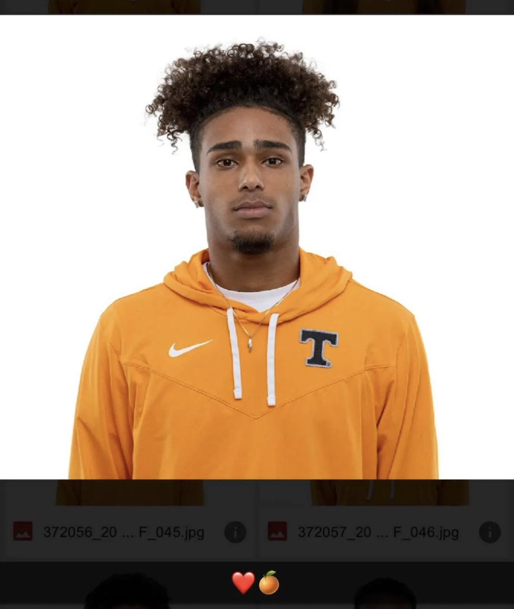 thechristymoore's tweet photo. #VFL 🍊👟💨🧡 @BrockMoore29 @DustinMVFL86 https://t.co/mPZg9IGUtp
