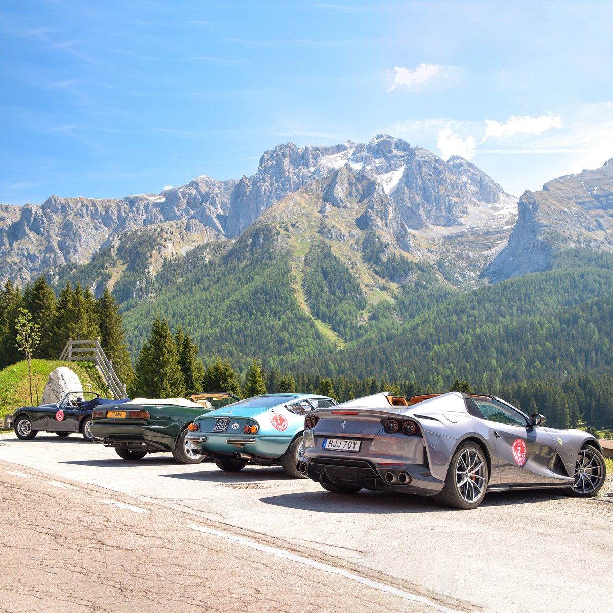 SalonPriveUK's tweet photo. Tomorrow marks the start of our next Grand Tour – the Route to Zoute and whilst this is our last Grand Tour of the season, it promises to be a sensational experience for our Grand Tourers. 

#SalonPriveGrandTours #RouteToZoute #SPGT https://t.co/XbDqKeBGyt