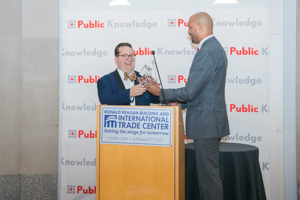 HarvardLibrary's tweet photo. Our copyright advisor @KyleKCourtney received an IP3 Award from @publicknowledge last week! He was given the 2022 Intellectual Property Award for his work to build understanding of copyright law at Harvard, including through the @Copyright4libs program. Congratulations, Kyle! https://t.co/uGUu0rcOyM