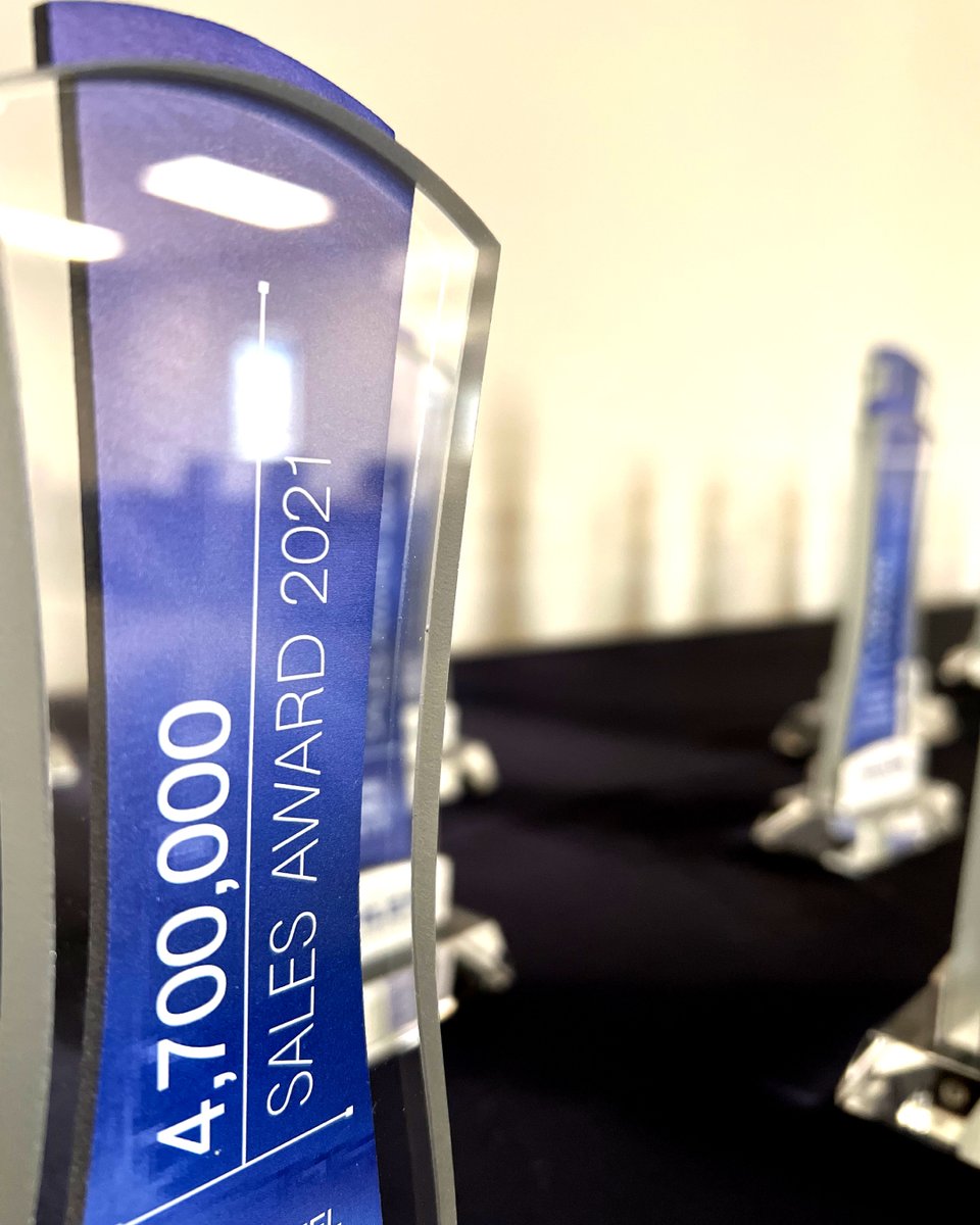 BEHLEN_IND's tweet photo. It's that time of year again!๐ฅณ #BehlenSalesAwards Our continued success is dedicated to our amazing sales team and our loyal #BehlenBuilders ๐พ Congratulations to Vic's Contracting on achieving Behlen's President's Award for most sales!
#BehlenIndustriesLP #SteelBuildings https://t.co/XkycKpSjPk